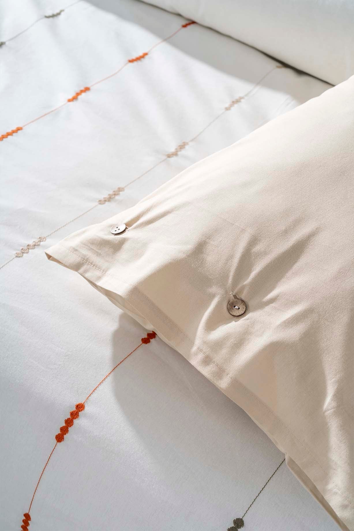 Victoria Cream 100% Cotton Embroidered Duvet Cover Set, 6-Piece Double Size Bedding – Breathable Fabric, 200x220 cm