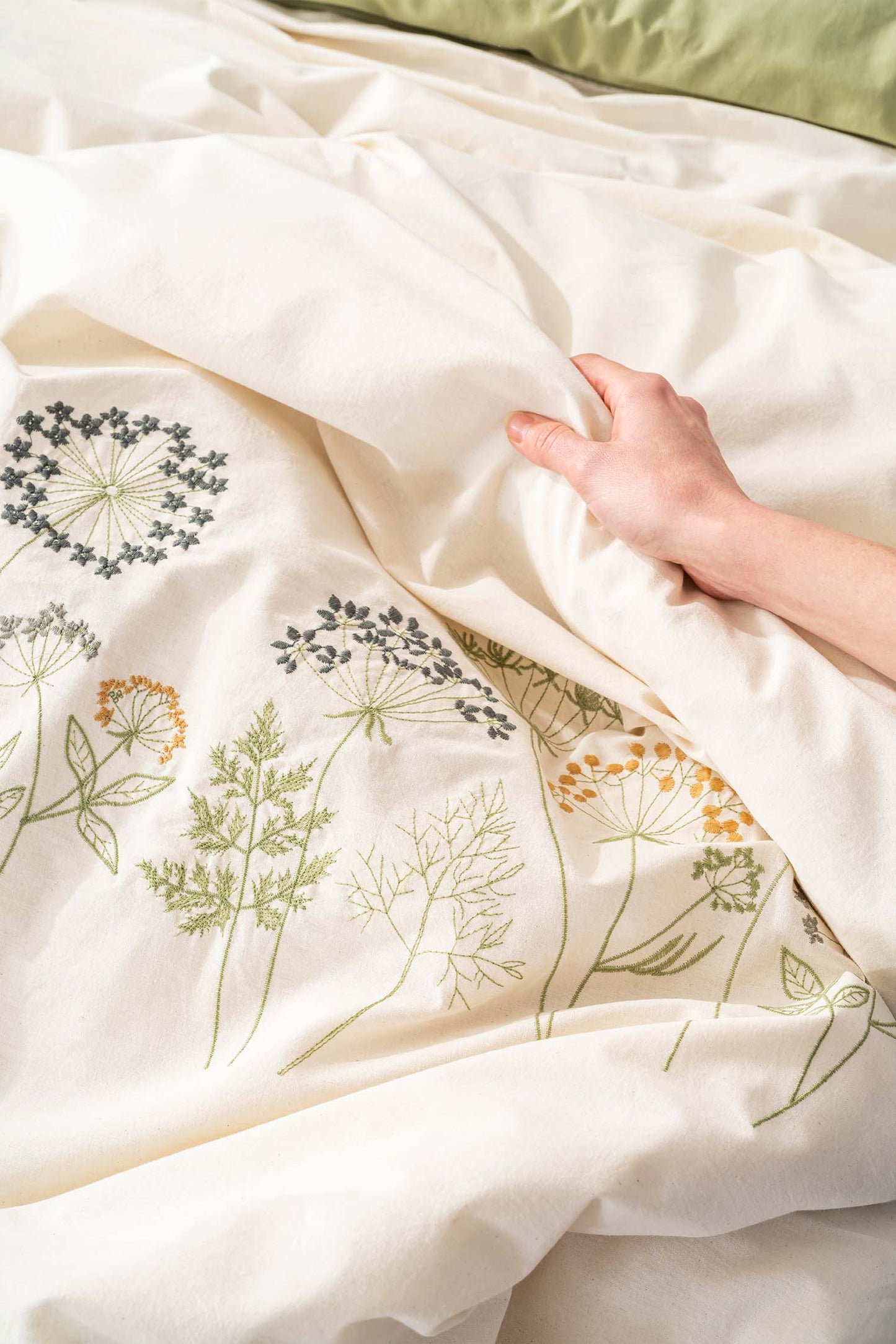 Botanic Green 100% Cotton Embroidered Duvet Cover Set, 6-Piece Double Size Bedding – Breathable Fabric, 200x220 cm