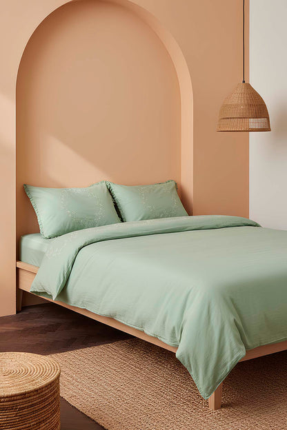 Nigra Embroidered Double Size 100% Cotton Duvet Cover Set – 4 Pieces