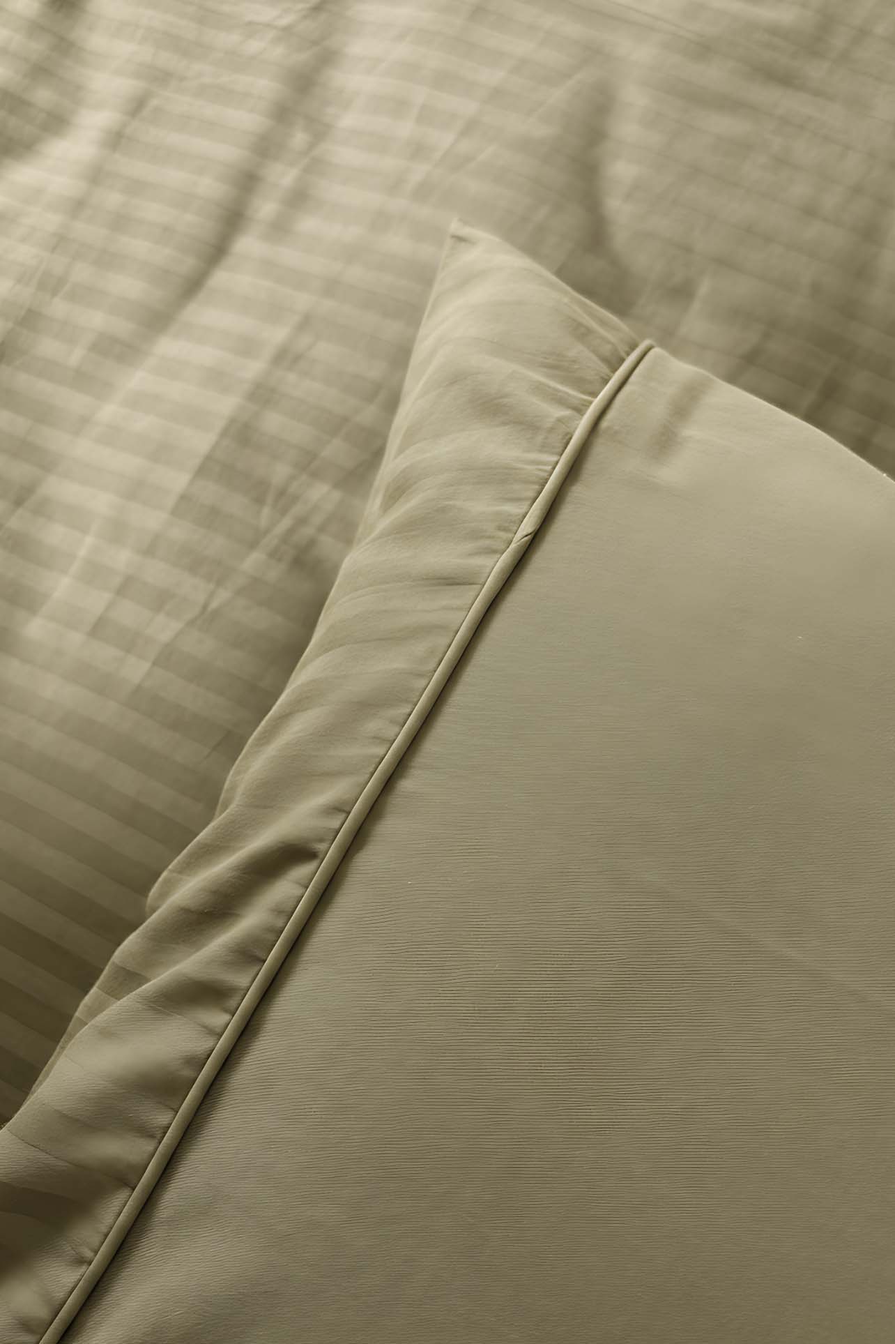 Opia Forest 100% Cotton Double Duvet Cover Set - 6-Piece Premium Trousseau Bedding Bundle - Breathable & Soft Deep Green Quilt Cover with 4 Pillowcases