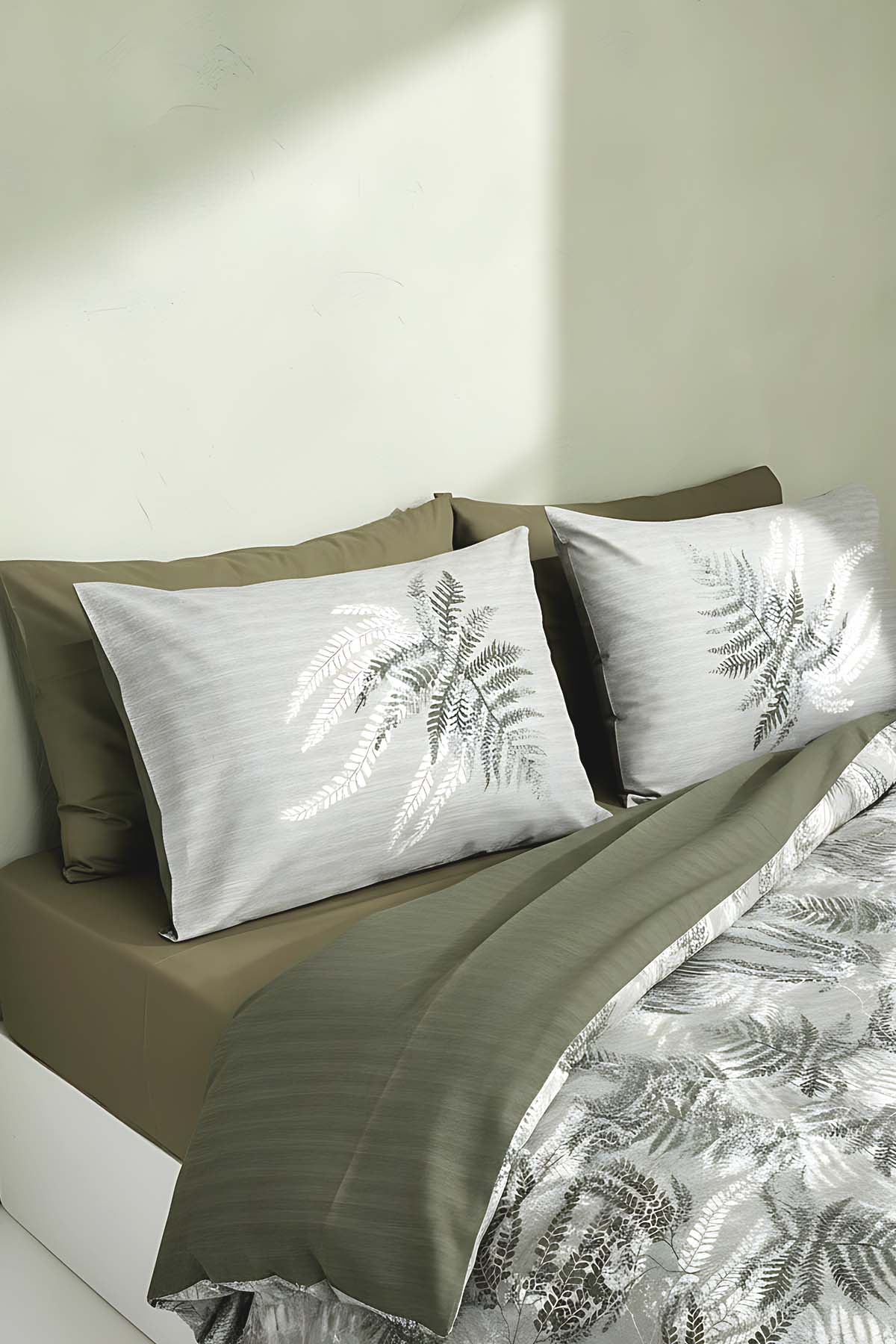 Dual Frond Double Size 100% Cotton Duvet Cover Set - 4 Pieces