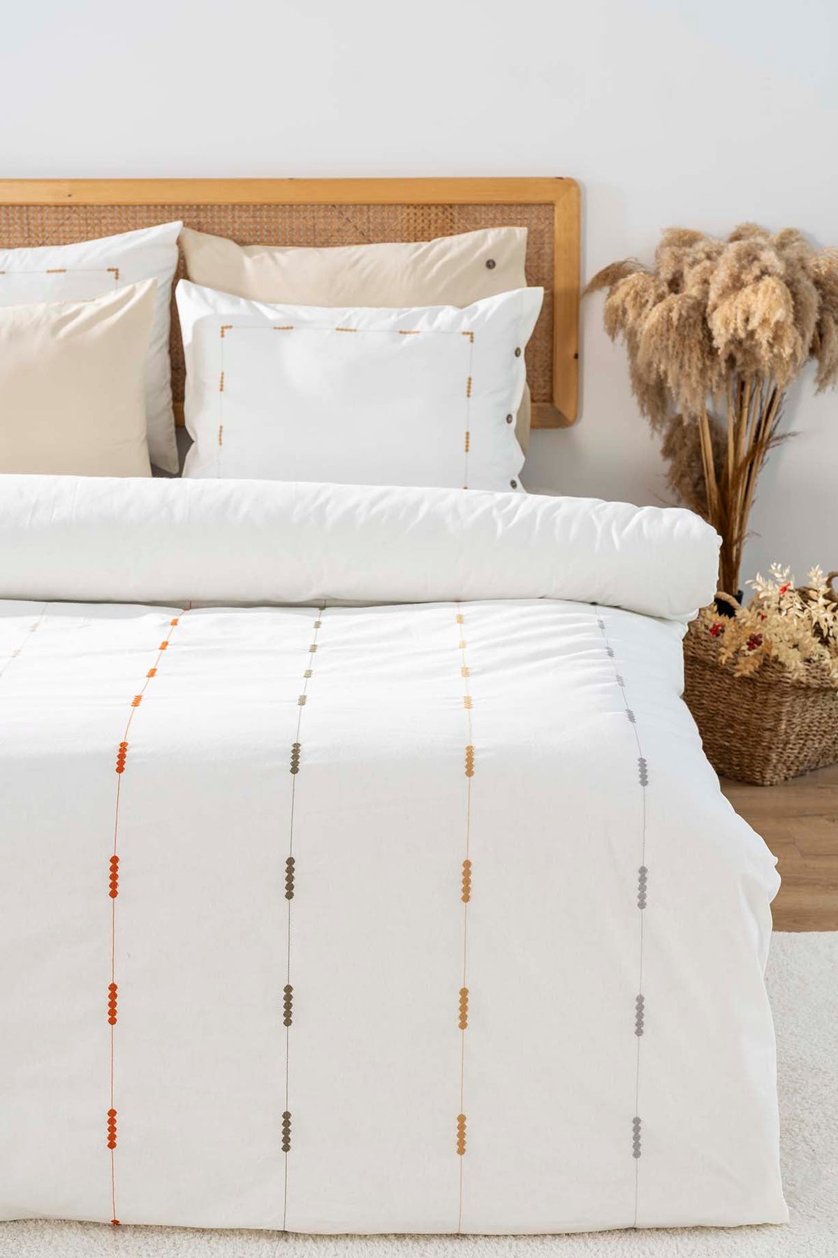 Victoria Cream 100% Cotton Embroidered Duvet Cover Set, 6-Piece Double Size Bedding – Breathable Fabric, 200x220 cm