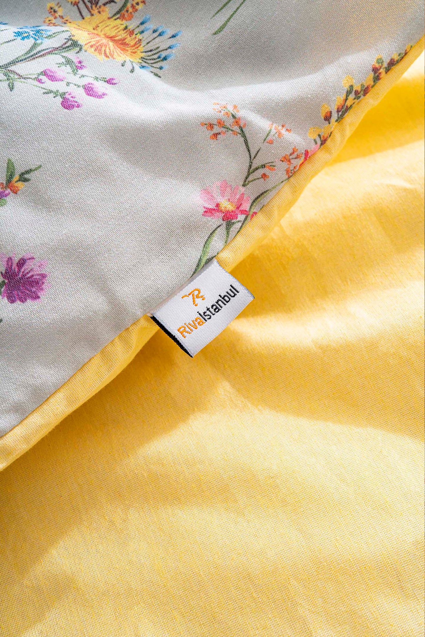 Bougainvillea Beechwood Viscose Blend Double Duvet Cover Set – Silky Soft, Antibacterial, Breathable, 3-Piece, 200x215 cm